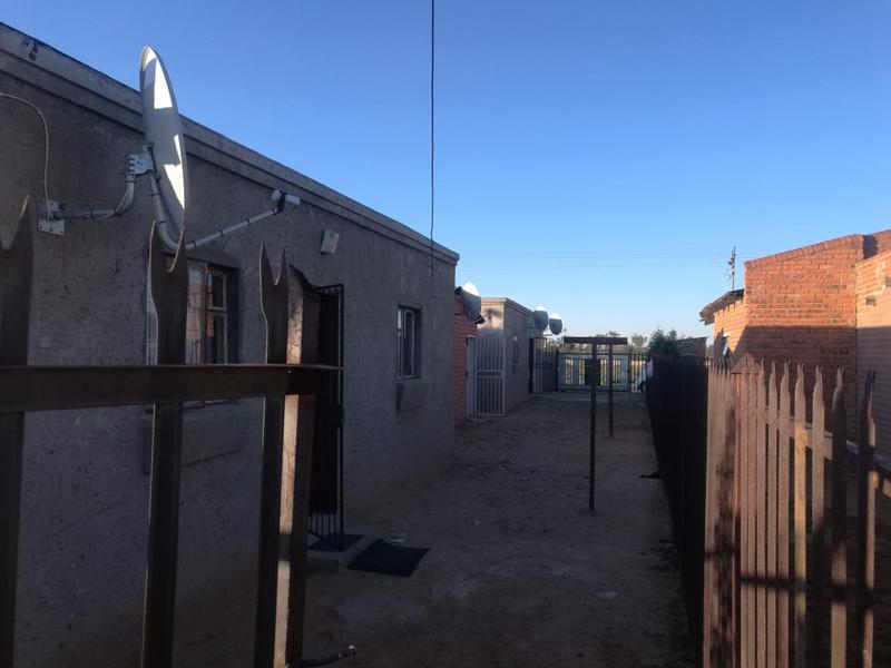 8 Bedroom Property for Sale in Grasslands Free State